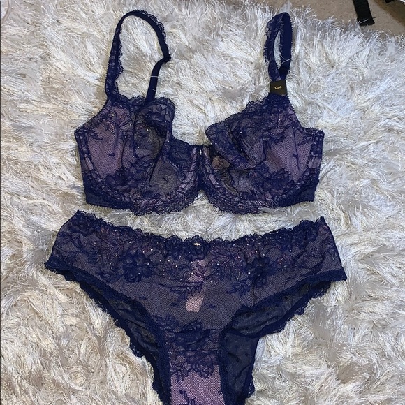 Victoria's Secret Other - NWOT vs 32DD/S